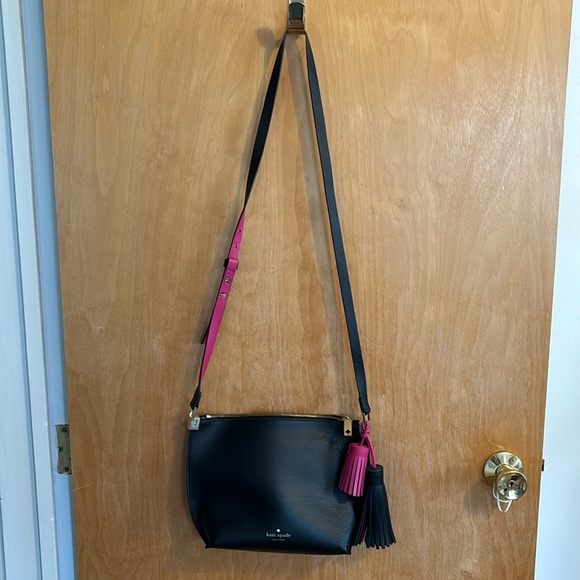 kate spade Handbags - Kate Spade Crossbody Purse